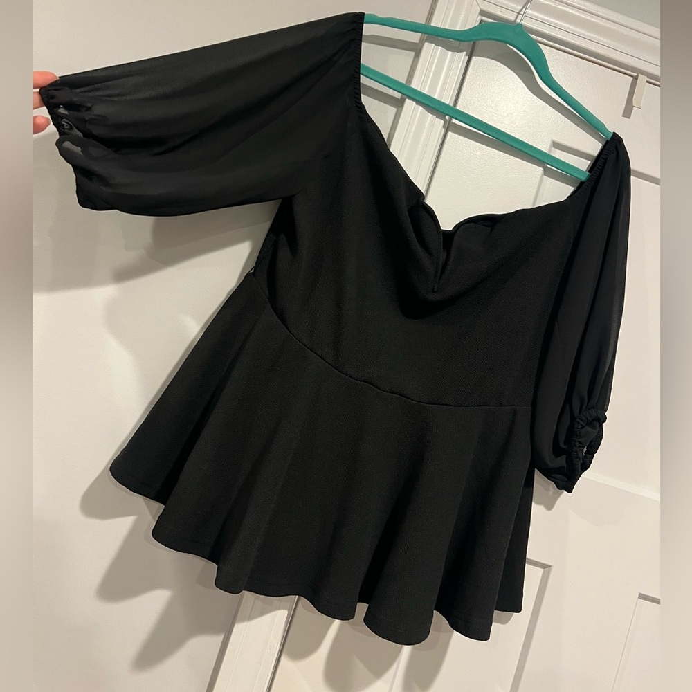 Black, Peplum, Off the shoulder Shein top
